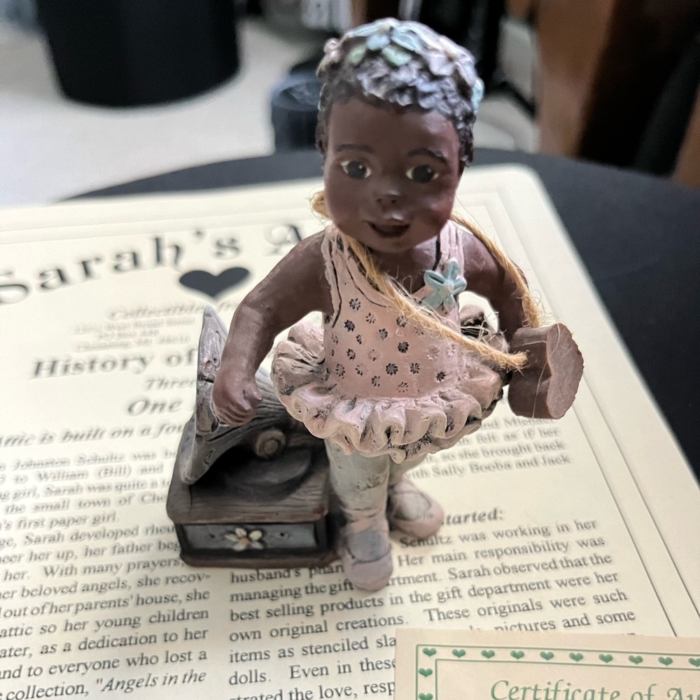Sarah’s Attic collectible figurine.  Ballerina 🩰